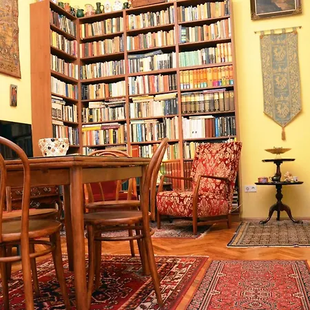 Central Boulevard Apartment